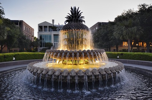 waterfront park waterfrontpark cooperriver river evening night lights pineapple fountain pineapplefountain charleston sc southcarolina south southern usa america nikon d7000 sigma 1770mm travel roadtrip 2017 may spring sunset