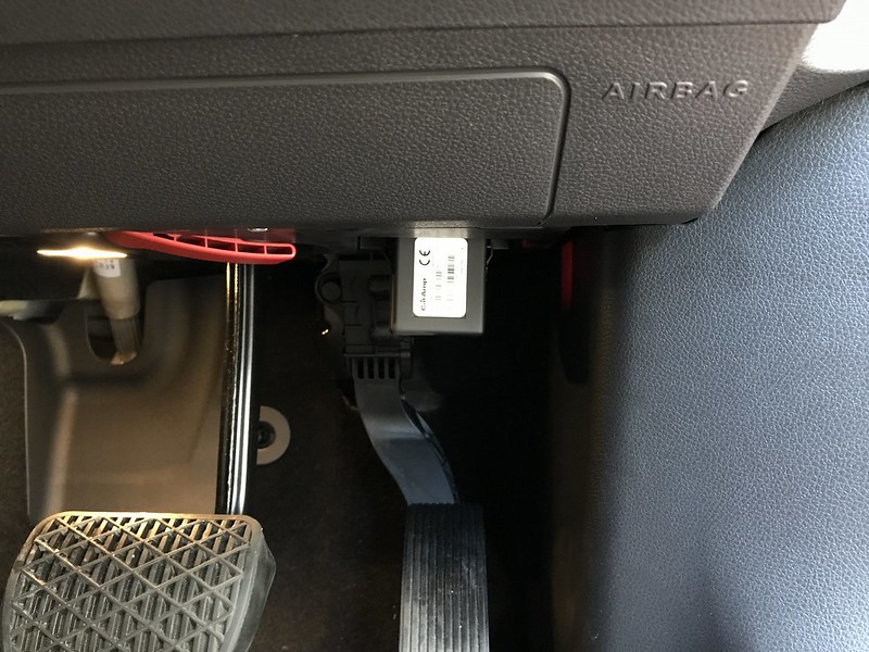 Singtel Smart Car - CalAmp LMU-30H3U3 - Plugged In