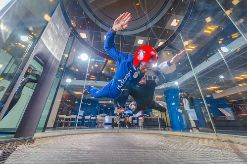 埼玉の室内スカイダイビングは無重力体験！画像51枚～室内スカイダイビング施設FlyStation