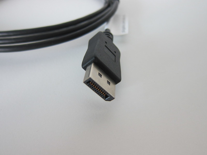 Plugable USB-C to DisplayPort Cable - DisplayPort End