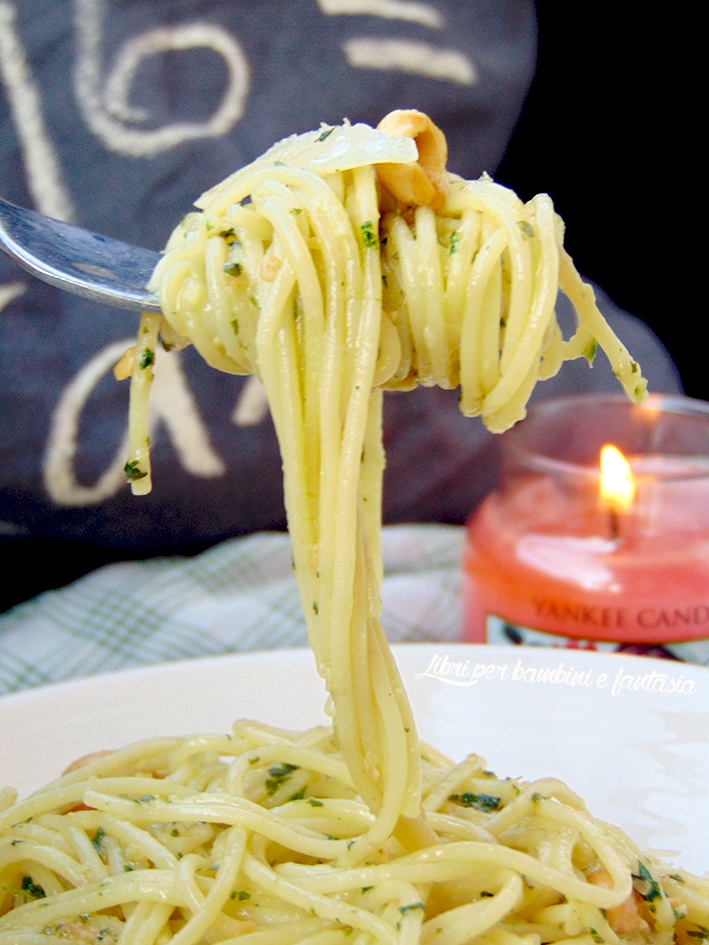 spaghetti pesto basilico arachidi 2