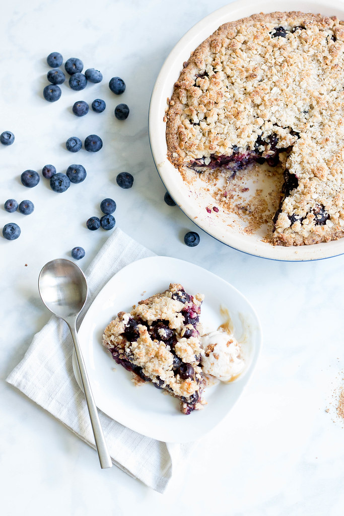 Blueberry Pie // Shortbread Crust + Oat Crumble