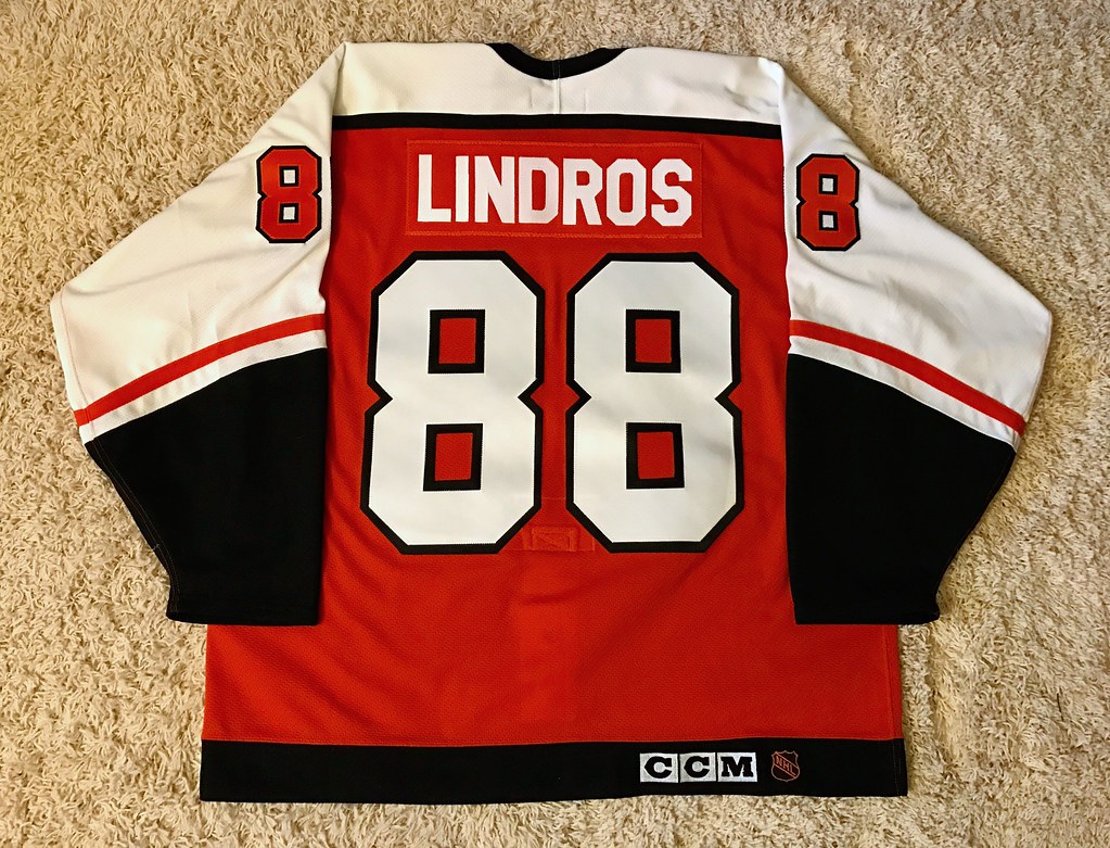 1995-96 Eric Lindros (Back)