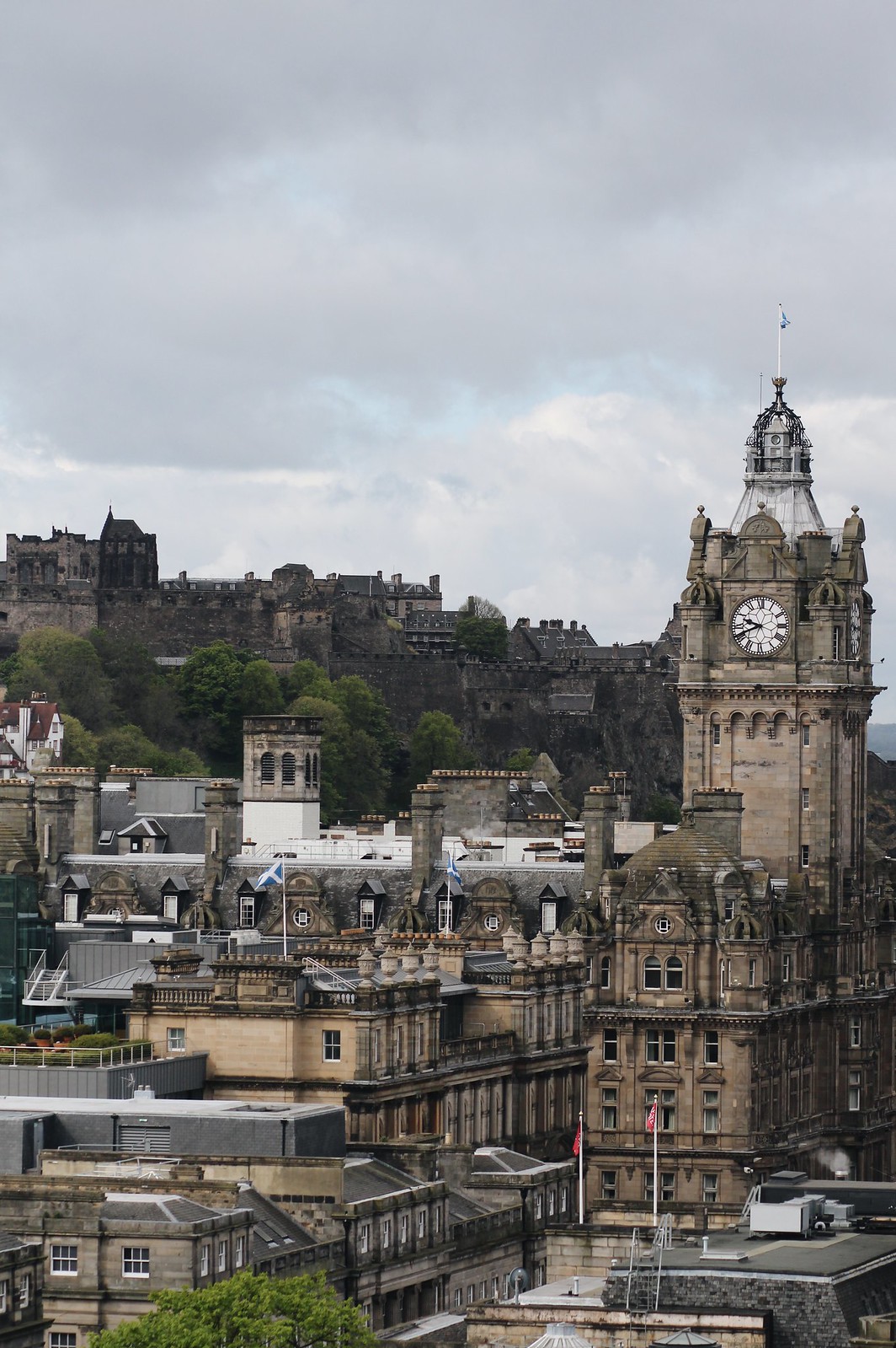 Edinburgh Scotland UK how to up your Instagram game with your local area UK travel blogger