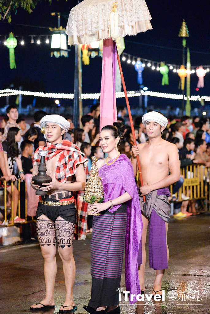 清迈水灯节大水灯队伍比赛 The Grand Krathong Procession Contest (27)