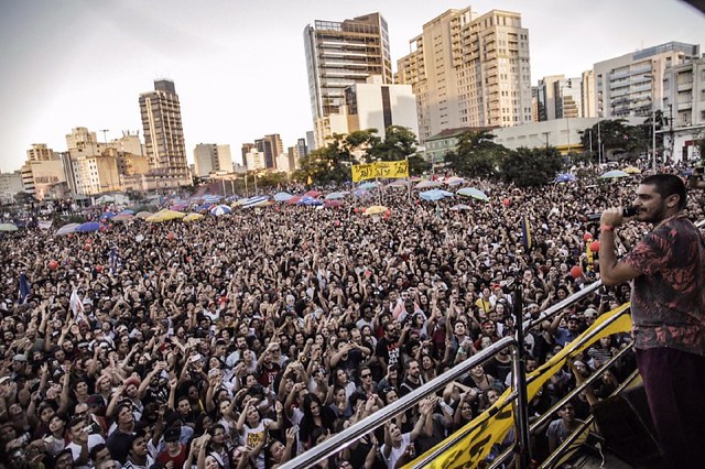 A manifestação na capital paulista ocorreu no Largo da Batata, zona oeste; entre os músicos que se apresentaram estava o cantor Criolo - Créditos: Coletivo Diretas Já