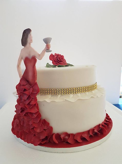 Cake by Regina Schnabl