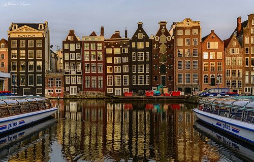 amsterdam canal architecture