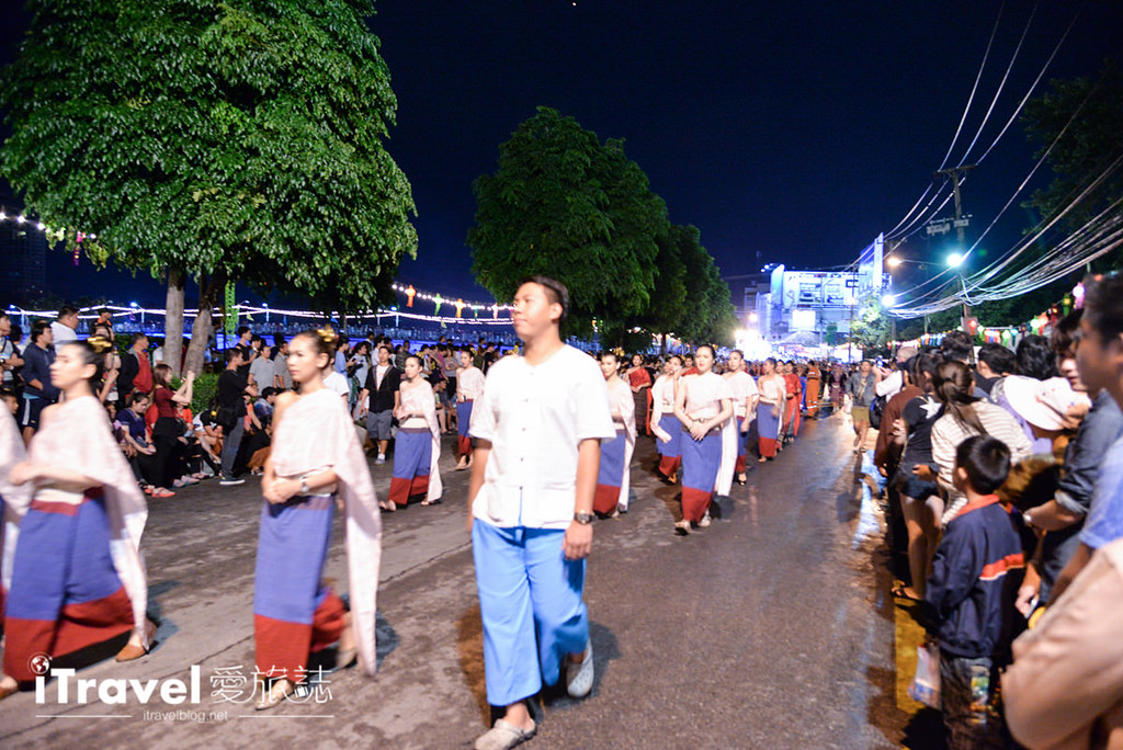 清迈水灯节大水灯队伍比赛 The Grand Krathong Procession Contest (65)