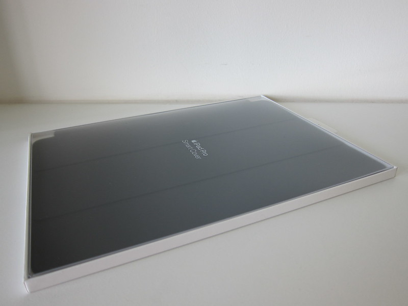 Apple iPad Pro 10.5 Inch Smart Cover (Charcoal Grey) - Box