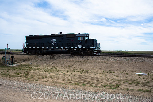 emd parrishheimbeckerlimited locomotive sd402 8 phlx biggar saskatchewan canada ca
