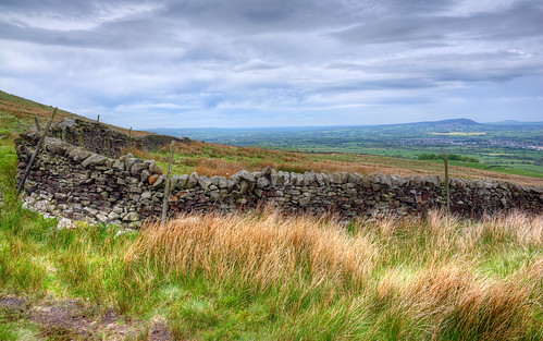 lancashire pendle hill ribble valley stone wall hdr