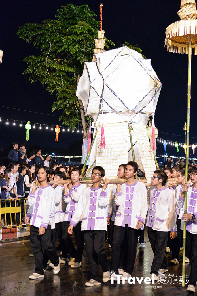 清迈水灯节大水灯队伍比赛 The Grand Krathong Procession Contest (46)