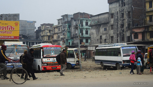 bâtimentimmeuble gareroutière mahendranagar nepal personnes