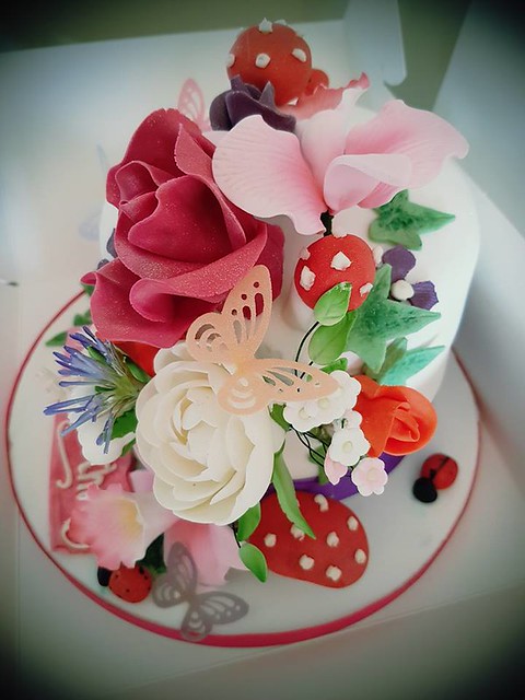 Cake by Border Cakes and Cupcakes