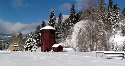 merrittandarea oldstructures tulameenandarea brookmere done ice old snow snowmobiling structures winter snowf train