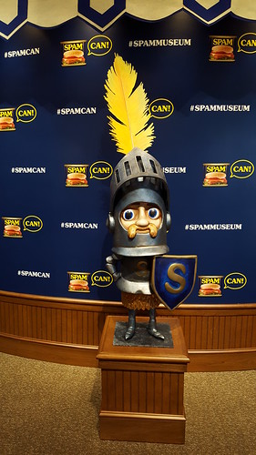 sircanalot knight spam museum spammuseum austin minnesota austinminnesota mamluke hormel feather helmet logo