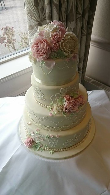 Cake from Angel's Cakes ~ By Shaz