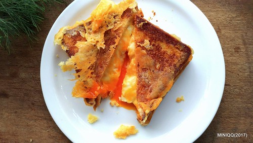 TOASTED CHEESE SANDWICH_02-P_20170618_135845_vHDR_On
