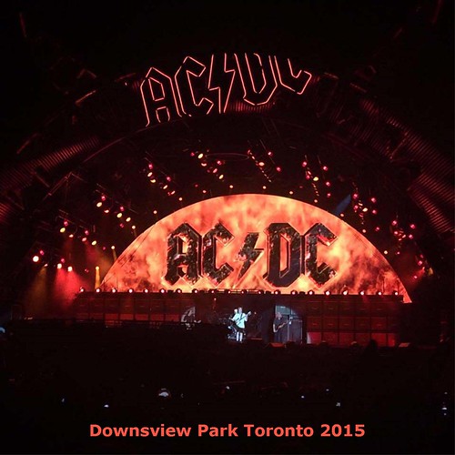 AC DC-Toronto 2015 front