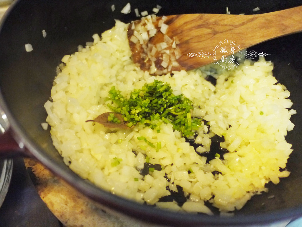 孤身廚房-Staub媽咪鍋煮超滿的印度蔬食花椰菜咖哩16