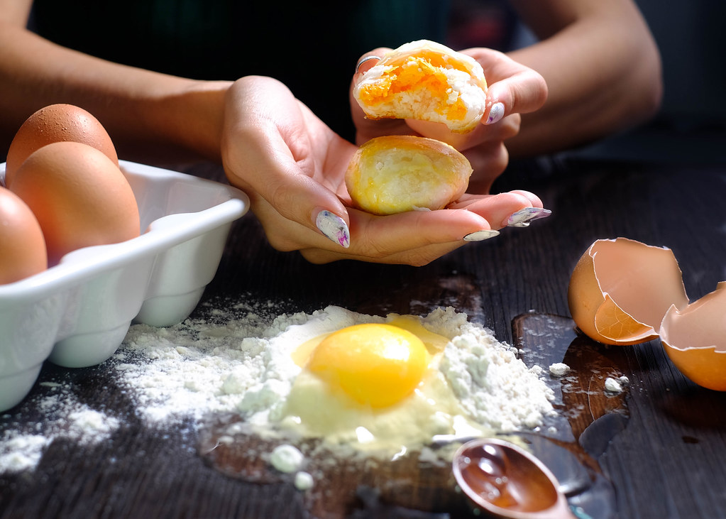 April’s Bakery: Egg Floss Pie