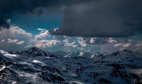 nuage nature altitude horizon alpes vanoise savoie tarentaise lumière ombre atmosphère neige massifalpin neigedeprintemps horspiste lesmenuires pistedeski