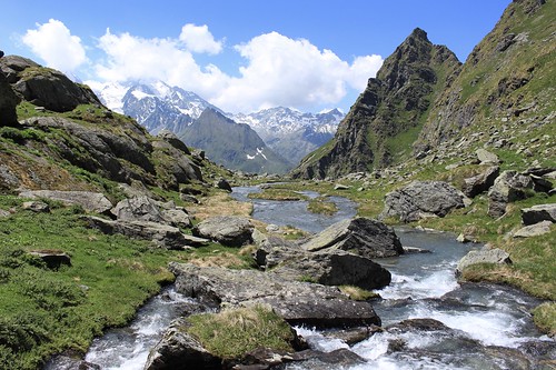 valais suisse valdebagnes leda torrents montagnes nature paysages rochers nuages massifdescombins vert bleu fionnay