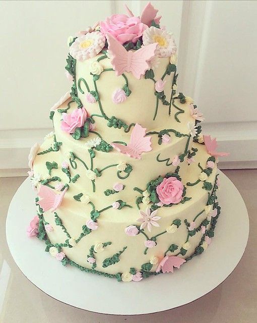 Blooming Cake by S&S Bake Shop