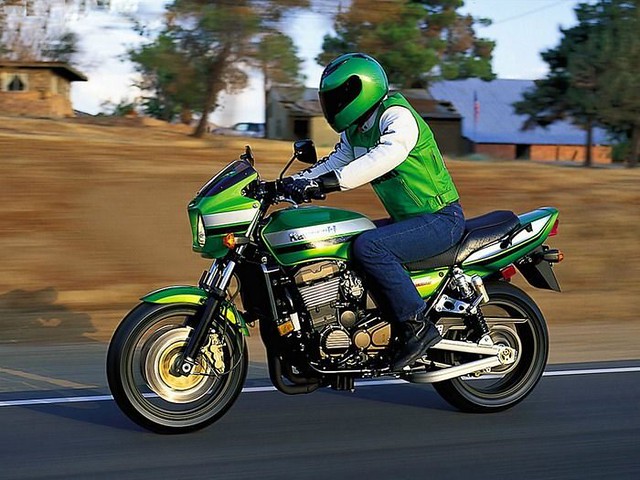 KAWASAKI ZRX 2004 1200 cm3 | moto routière | 43 735 km 