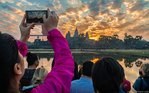 angkorwat sunrise crowd people light cloud temple cambodia canon70d canonphotography picoftheday otaphototours outdoor architecture ancient reflection bestphoto sky skyline landscape water meadow tourists tour phototour iphone