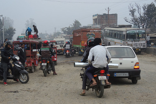 banbasa bouchonembouteillage india personnes smog uttarakhand
