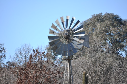 8-foot Southern Cross IZ pattern (IZB) windmill; Yass River, NSW, Australia