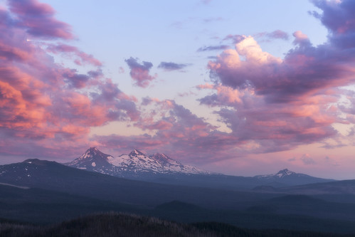 oregon unitedstates us sunset cloud mountains cascades landscape forest volcano pnw outdoor