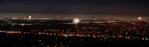 fireworks hunterspoint fremontolderopenspacepreserve santaclara cupertino sanjose night siliconvalley july4th independenceday california d300s 1685mmvr 1685mmf3556gvr