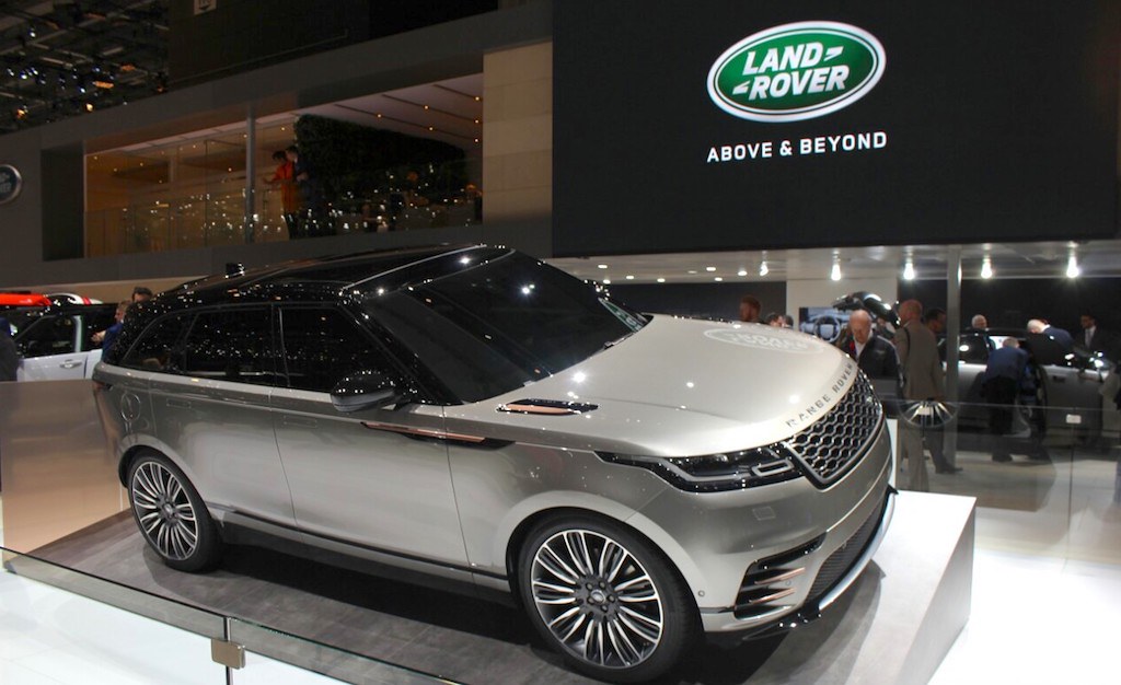Range-Rover-Velar-front-three-quarter-at-the-Geneva-Motor-Show