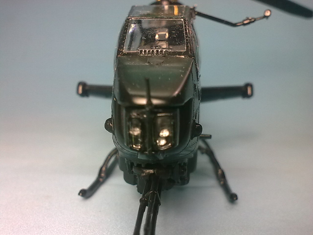 MT: BELL AH-1F COBRA RED BULL - REVELL ESC.1/48 36082858862_49ec85fc2d_b