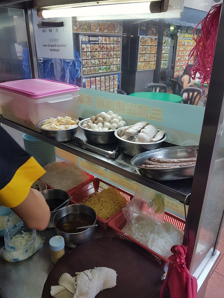 三间庄猪肉丸粉 Pork Meal Ball Noodle $6 @ Do Re Mi Restaurant at Ara Damansara