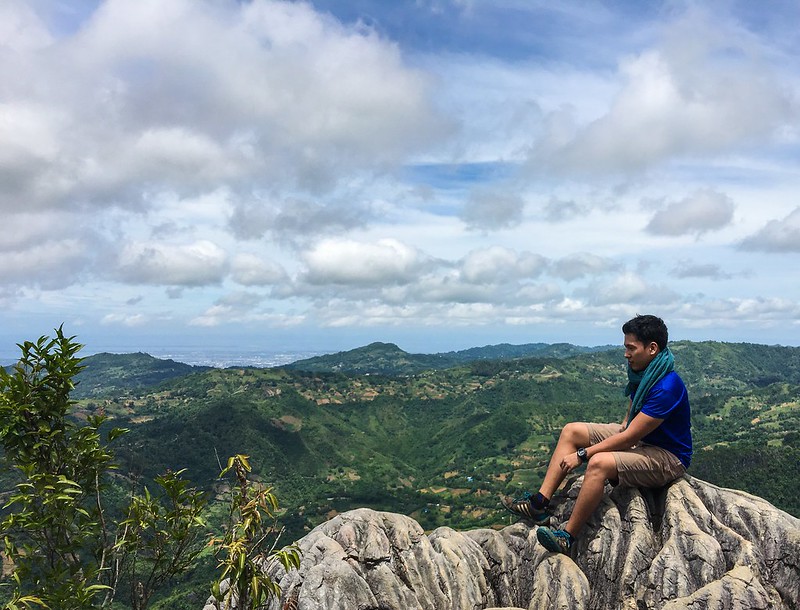 Mt. Mauyog – Mt. Manunggal Day Trek Traverse – WANDERING FEET PH