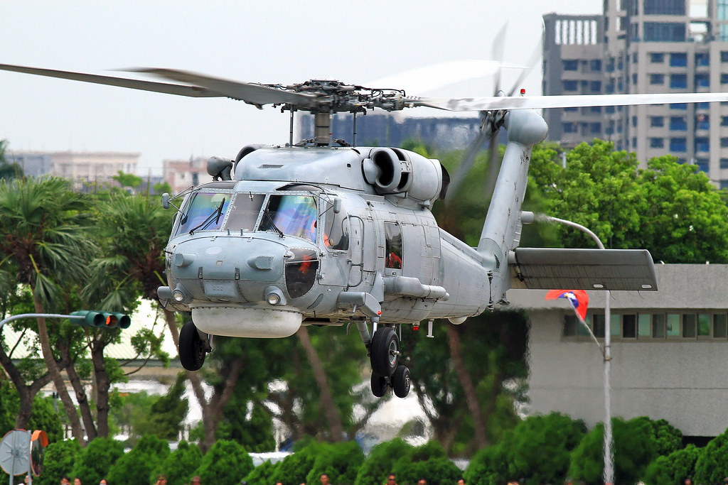 2319 Taiwan - Navy Sikorsky S-70C(M)-1 Thunderhawk