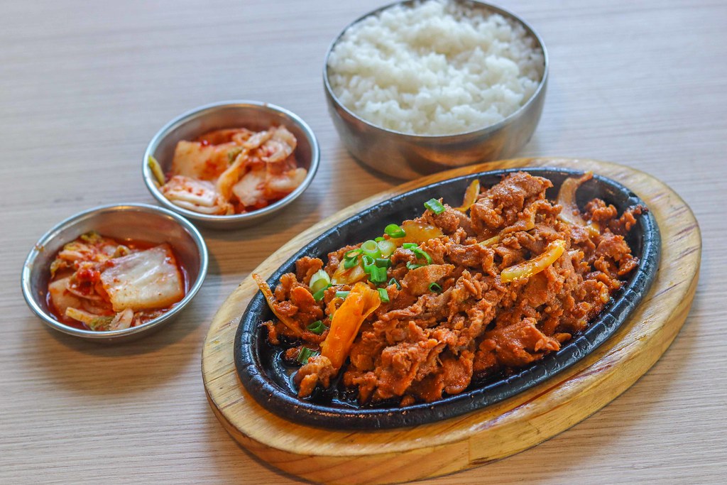 NUS Food Store: Hwang's Korean Restaurant