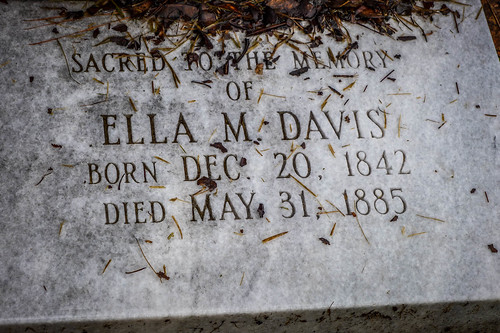 Ella Davis Grave