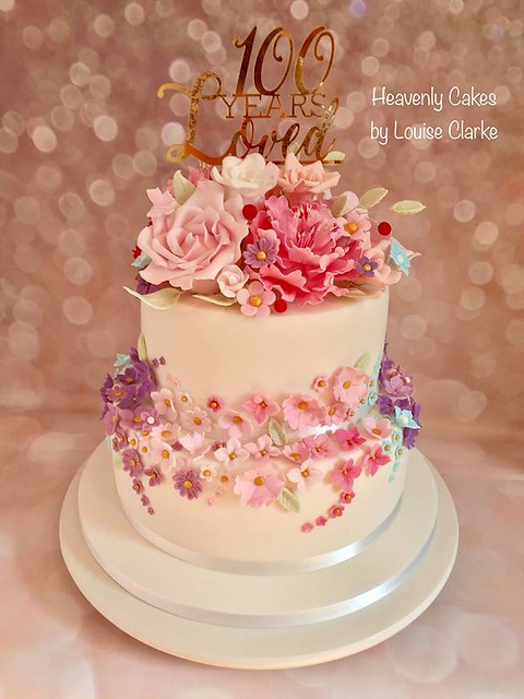 Cake by Louise Clarke - Heavenly Cakes Ireland