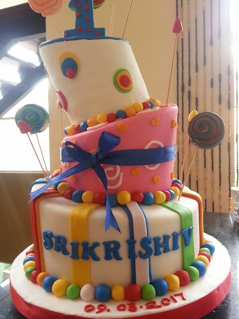 Cake by Chandi Cake Creations
