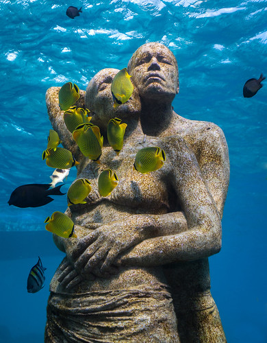 Nest, an Underwater Sculpture by Jason deCaires Taylor, Rises from the Seabed in Indonesia