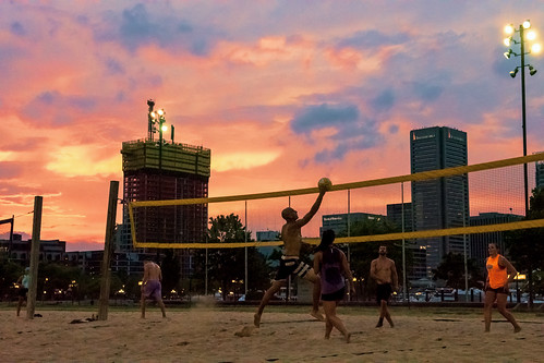 craigfildespixelscom craigfildesfineartamericacom baltimore beach volleyball bbv md maryland innerharbor rashfield sand sports court net ball outdoor league athlete athletics sweat tan game match people play player doubles twos 2s coed sunset