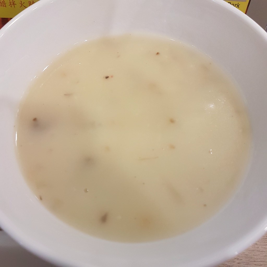 那破利鸡扒意粉 Napolian Chicken Chop w/Spageti Set $15.90 w/ Mushroom Soup @ Wong Kok Char Chan Teng (旺角茶餐厅) Sunway Pyramid