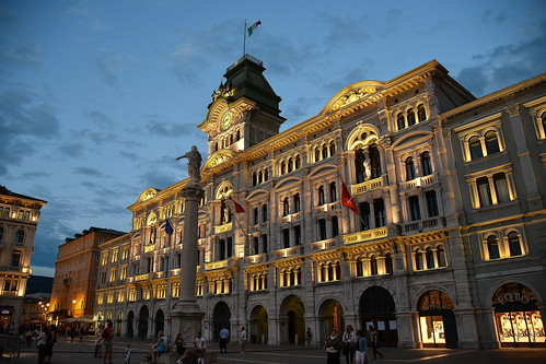 cityhall nightcity trieste italia night nikon light architecture historical building