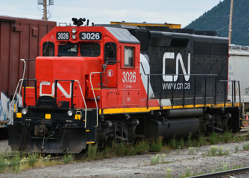 britishcolumbia canada canadianrockies alberta cn canadiannationalrailwaycompany diesel locomotives canadiannational locomotive loco 3026 cn3026 williamslake et44ac