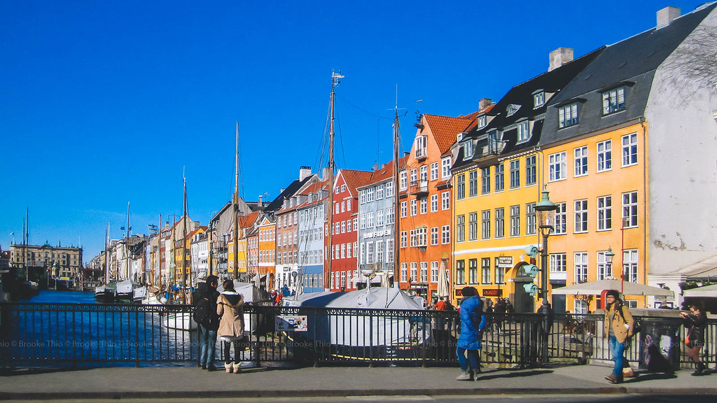 Walking Tour of Copenhagen: Townhouses at Nyhavn